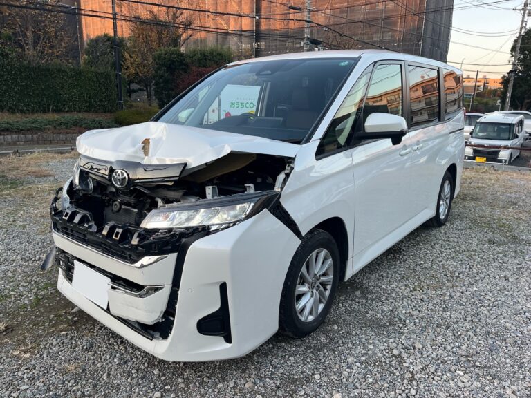 トヨタ　ノア　事故車　廃車　買取